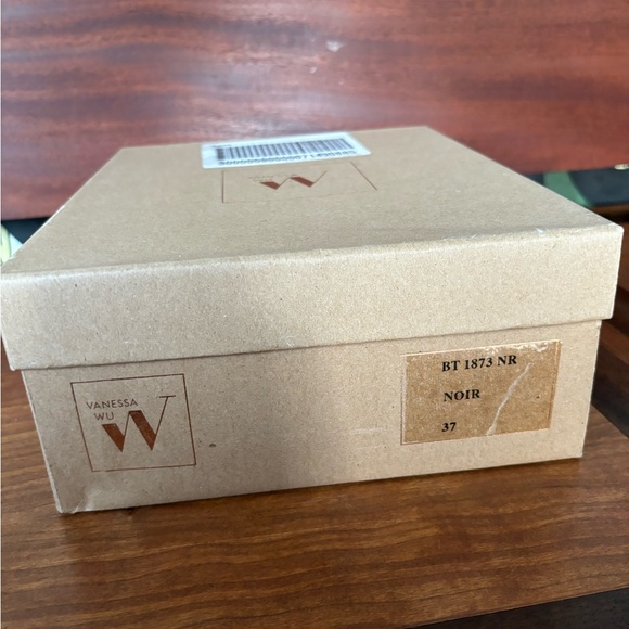 Anthropologie/Vanessa Wu Suede and Metal Booties Size 7 - Picture 3 of 6